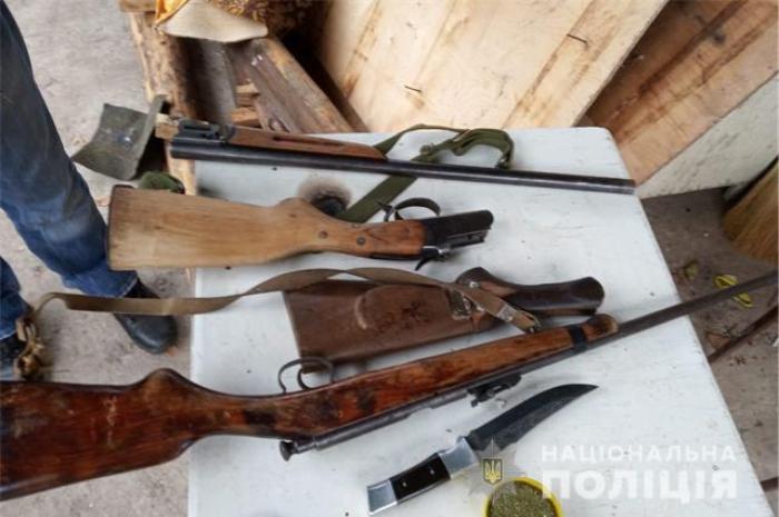 В Бердянську поліцейські вилучили зброю та боєприпаси