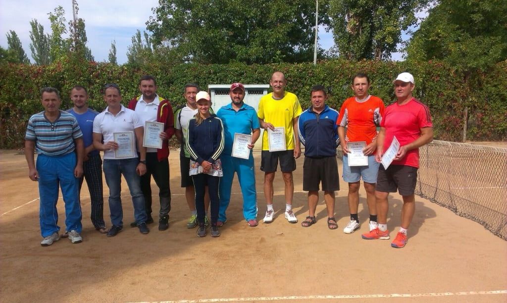 Геннадий Шевченко и Павел Пархоменко выиграли теннисный турнир, посвященный Дню города