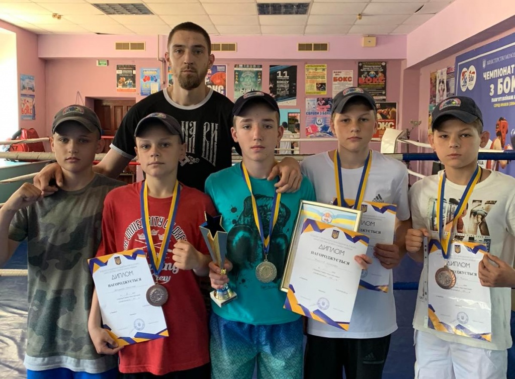 Саша Федотов – чемпион Украины по боксу среди школьников