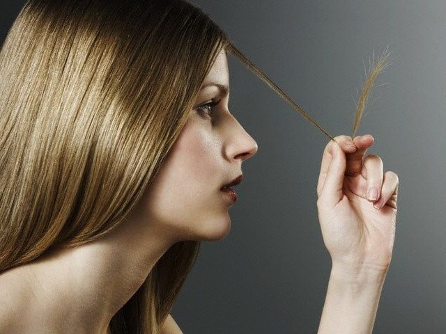 Несколько эффективных способов борьбы с выпадением волос