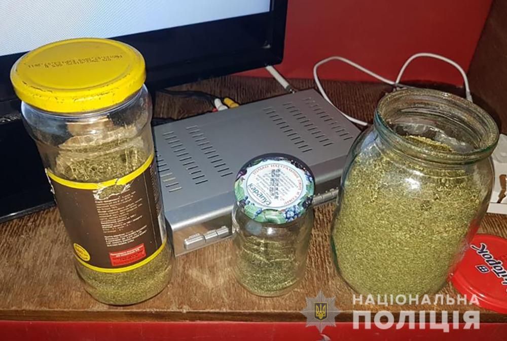 В Бердянську поліцейські вилучили наркотичний засіб на суму близько 40 тисяч гривень