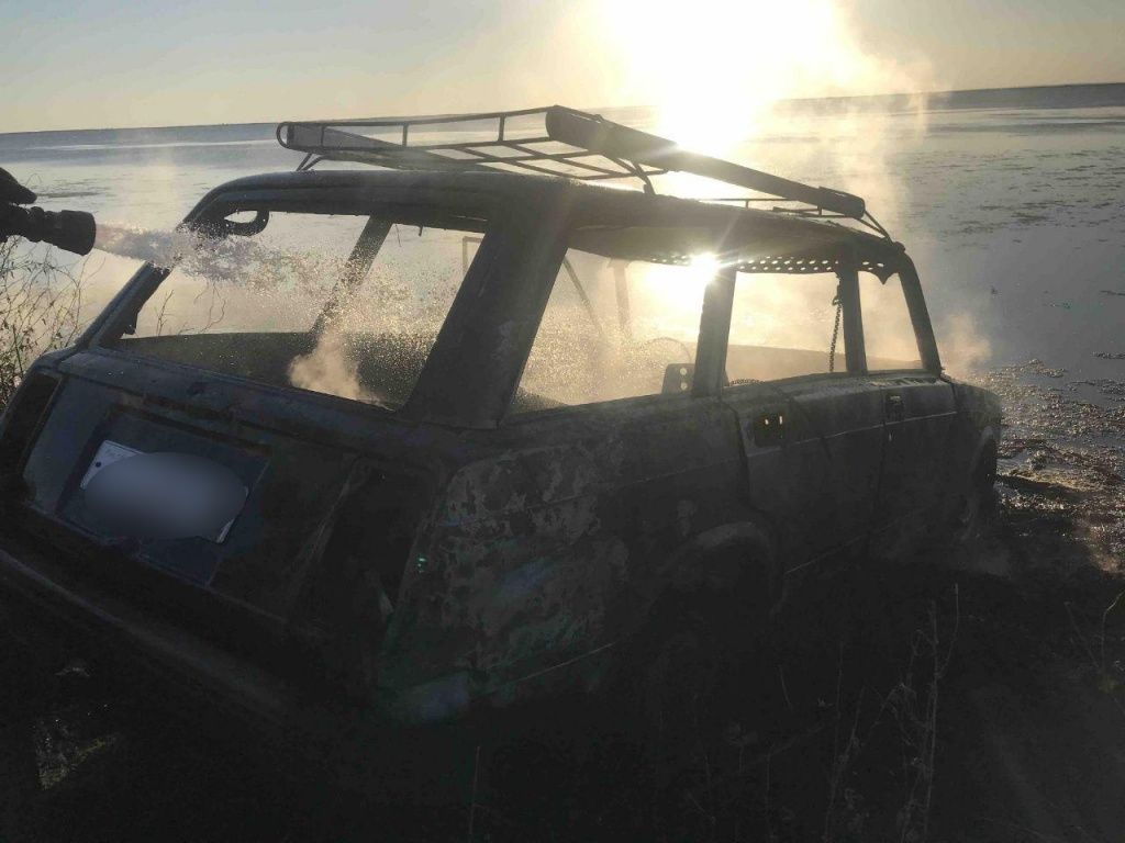В Бердянську вогнеборці ліквідували загоряння авто