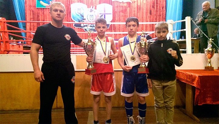 Трое воспитанников БК "Чемпион" завоевали право выступить на чемпионате Украины по боксу