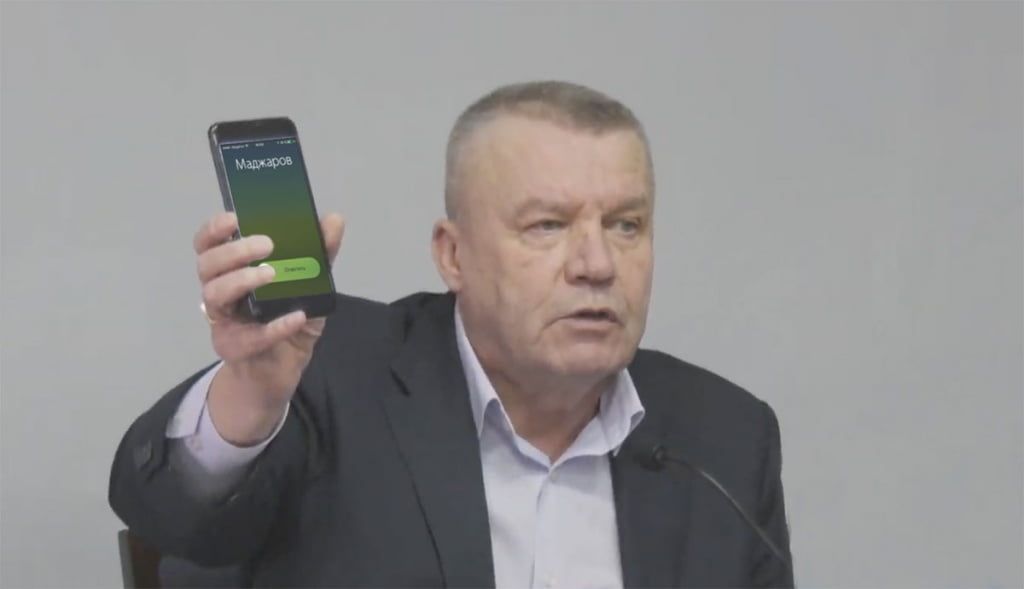 «Нельзя их посылать куда подальше» - В. Чепурний про журналістів