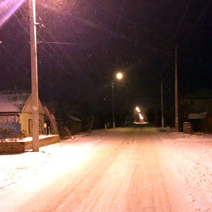 Ночью в Бердянске с 1-го на 2-е января коммунальщики боролись со снегом