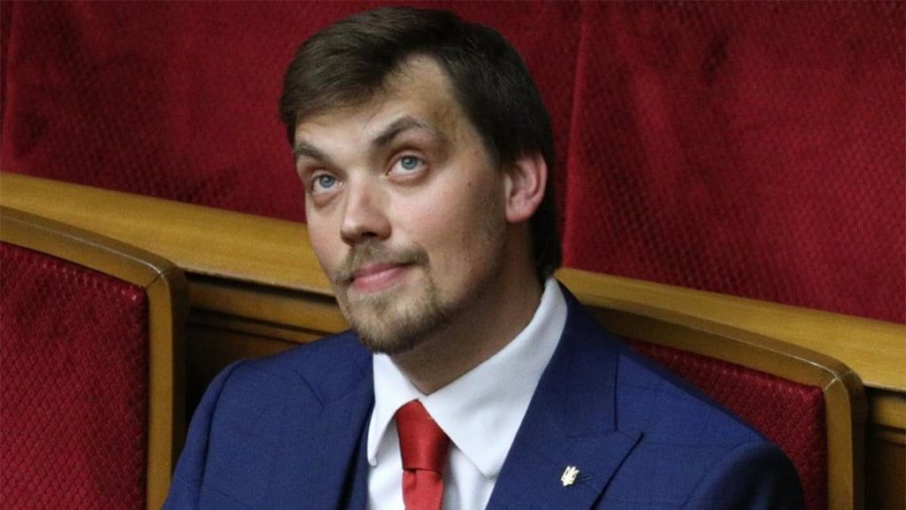 Грошей немає, але ви тримайтесь: Уряд обмежив фінансування будь-яких програм, крім захищених статей
