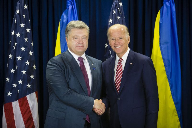 Байден: США готовы предоставить Украине $1 млрд гарантий