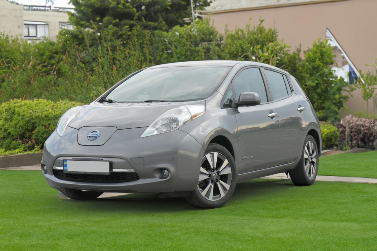 Где выгодно купить электромобиль Nissan Leaf в Украине