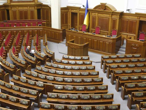Порошенко инициировал лишение депутата мандата за три прогула