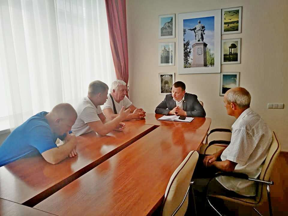 Олексій Холод зустрівся з представниками футбольного клубу Бердянська