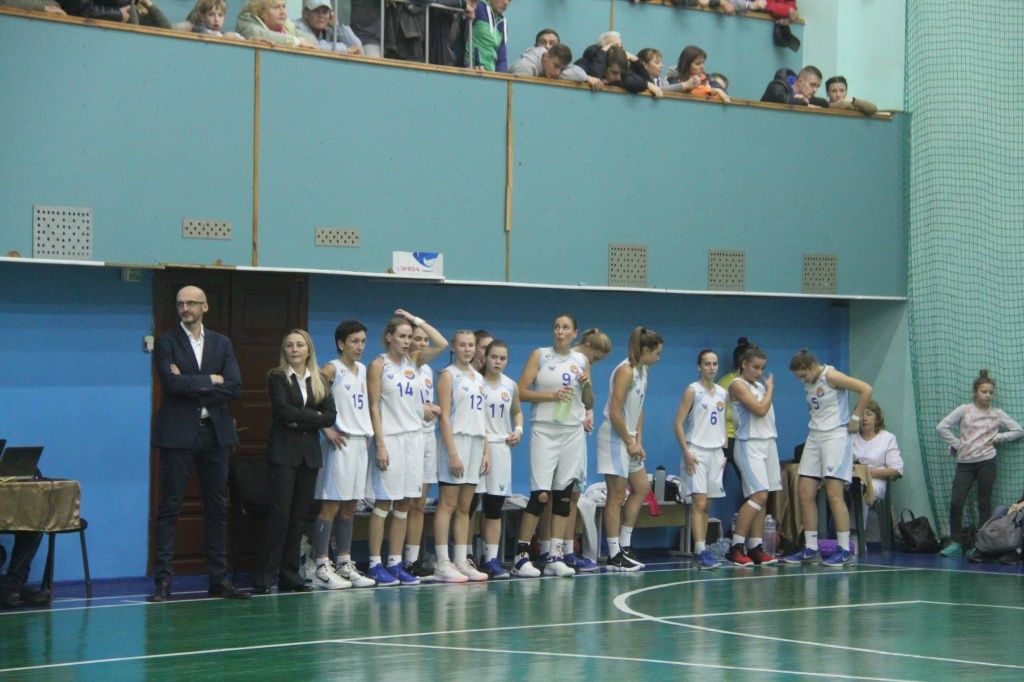 «Чайка-ДЮСШ» почти в четвертьфинале Кубка Украины по баскетболу