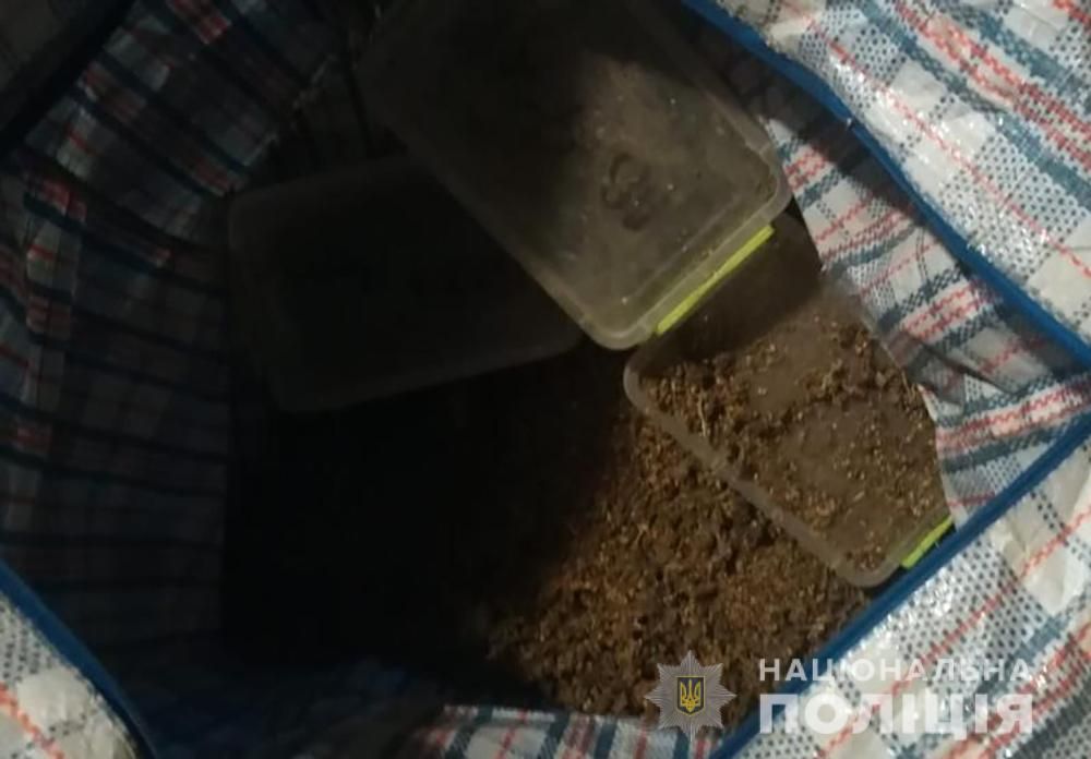 В Бердянську поліцейські вилучили наркотичний засіб на суму понад 350 тисяч гривень