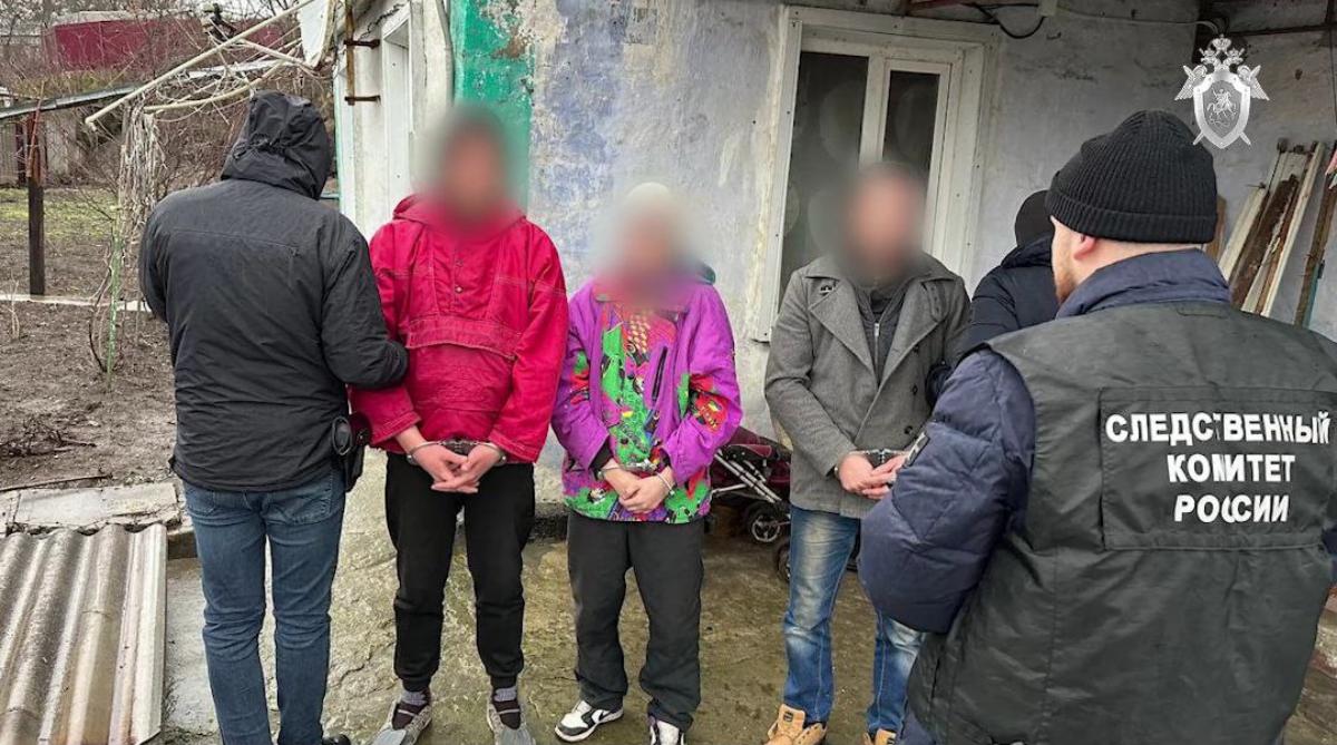 В окупованому Бердянську троє чоловіків викрали і тримали в підвалі підлітка