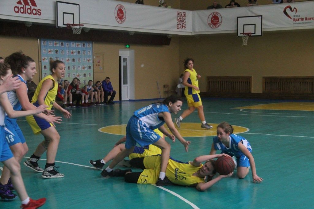 Баскетболистки ДЮСШ (U15) провели последний тур перед «Финалом четырех»