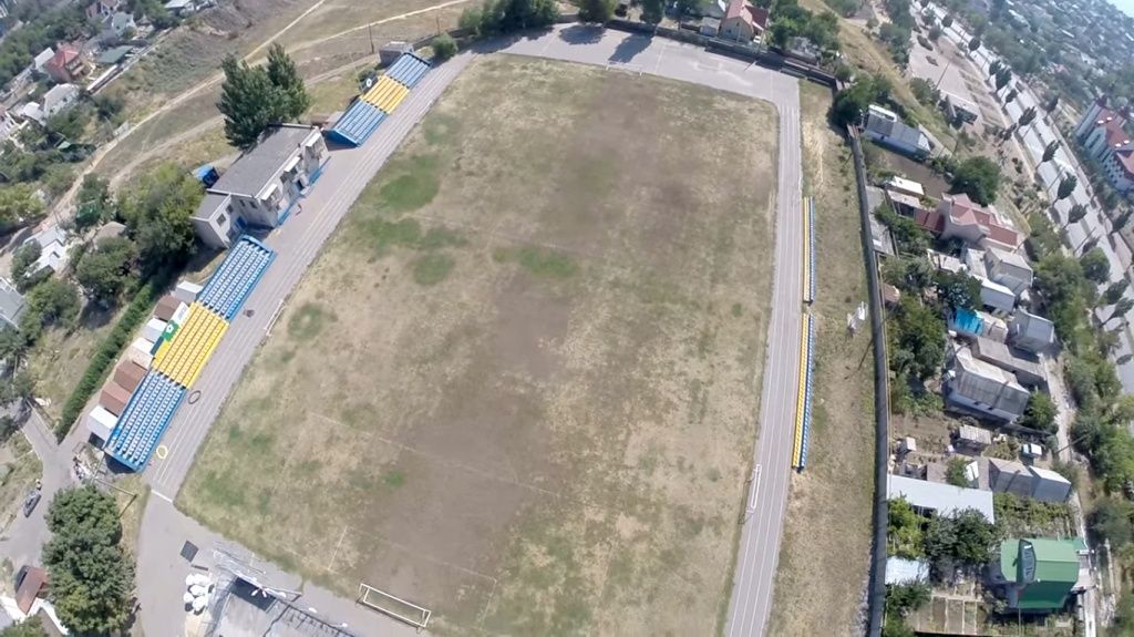 В Бердянске планируют перестелить газон на стадионе «Энергия»