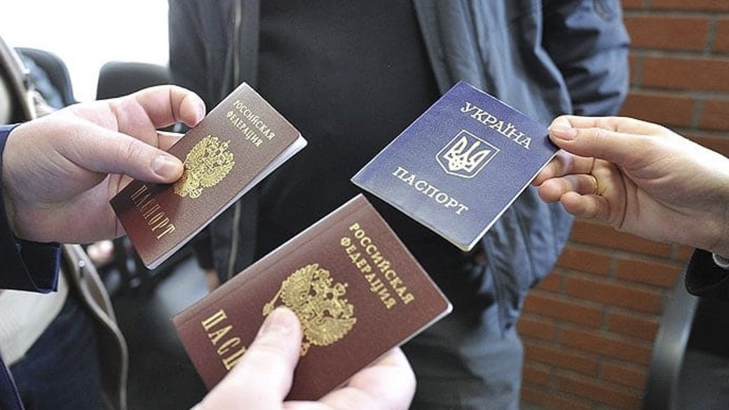 З українським паспортом влаштуватися на роботу в Бердянську майже нереально
