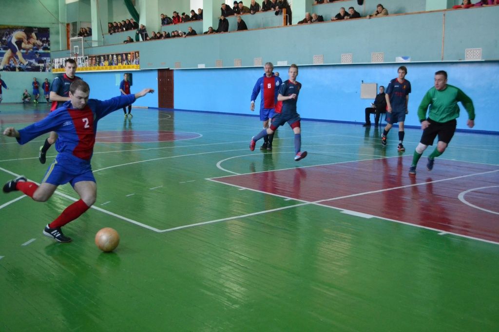В Бердянске стартовало первенство по мини-футболу