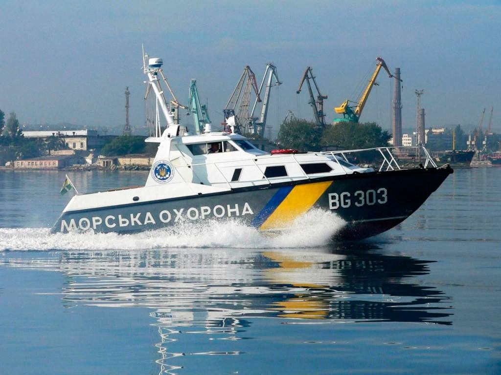 Пограничники усилили дозоры на море в районе Бердянска