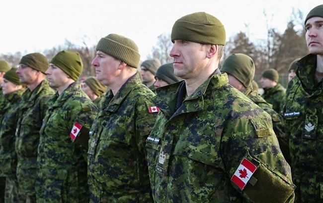 Канада продовжить військову місію в Україні