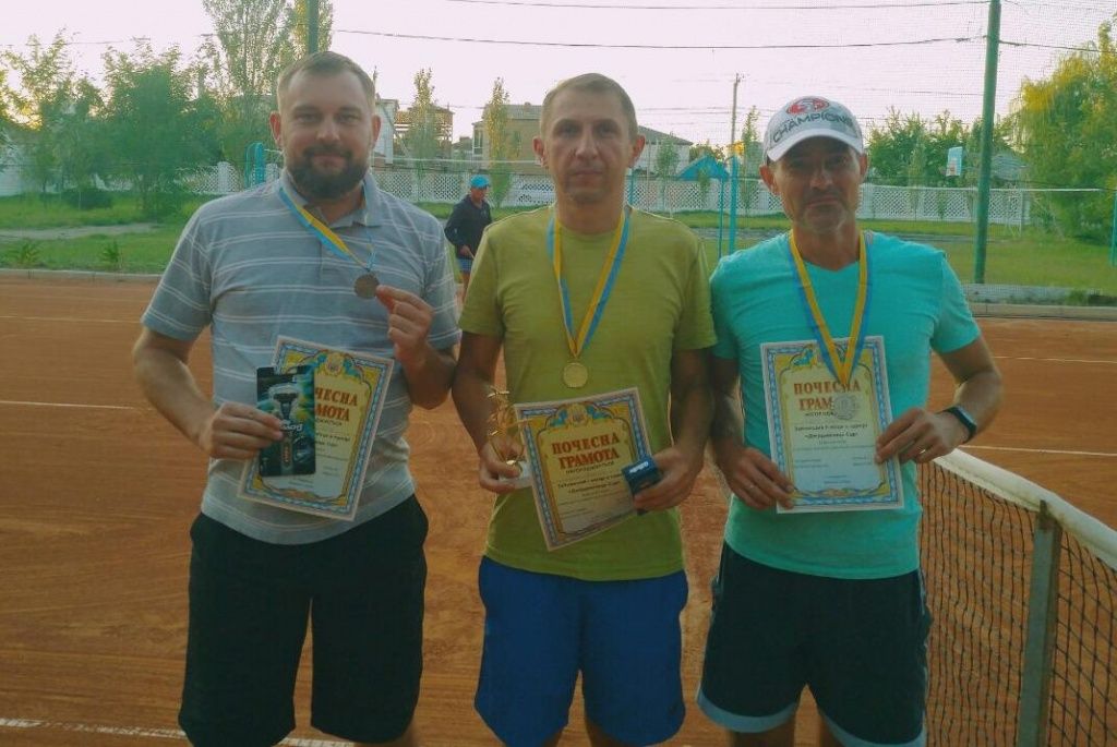 Виктор Сушко – победитель теннисного турнира в Бердянске
