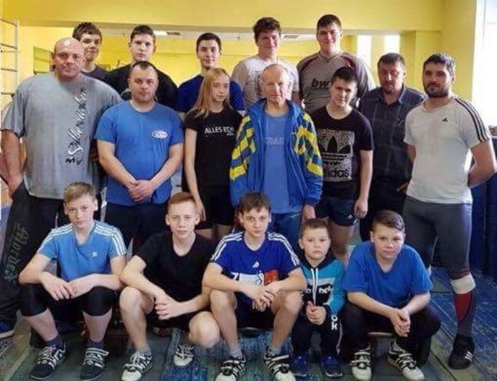 Бердянск посетил главный тренер молодежной сборной Украины по тяжелой атлетике Артем Удачин