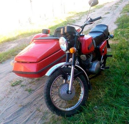 В Приморске перевернулся мотоцикл. Пассажир погиб на месте