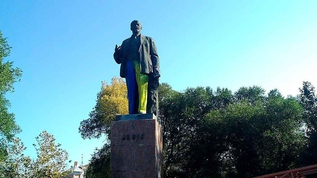 В Бердянске собрались сносить памятник Ленину на Приморской площади