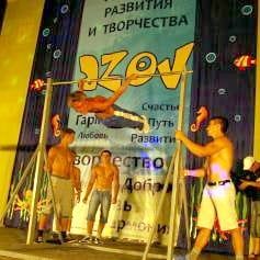 Триумфаторы телешоу "Україна має талант!-4" провели насыщенный уик-энд в Бердянске