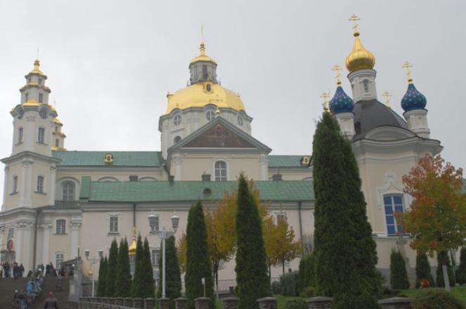 Минкульт требует отменить регистрацию прав УПЦ МП на Почаевскую лавру