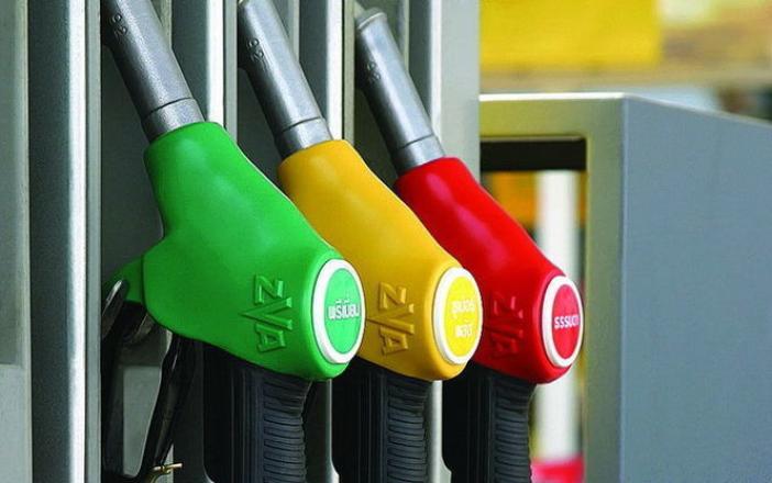 АМКУ открыл дело из-за возможного сговора на рынке топлива