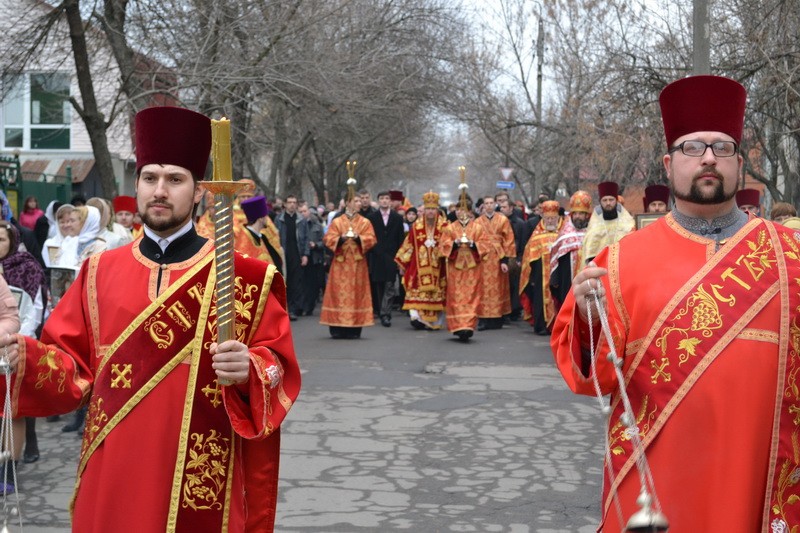 Крестный поход в Бердянске на пасху 2012