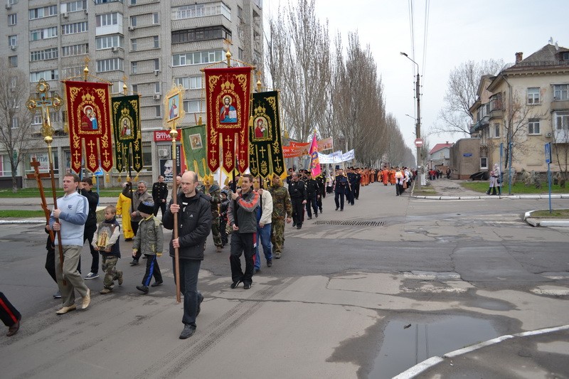 Крестный поход в Бердянске на пасху 2012