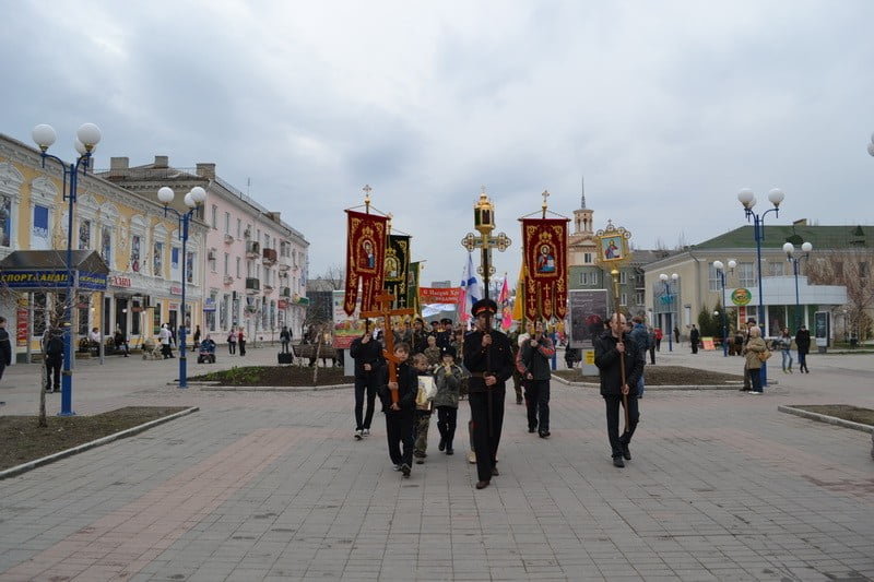 Крестный поход в Бердянске на пасху 2012