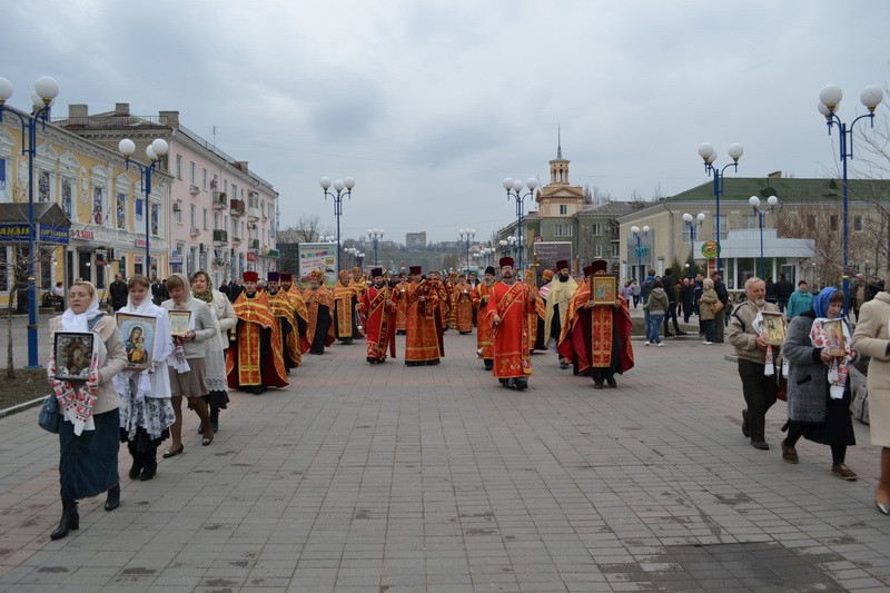 Крестный поход в Бердянске на пасху 2012