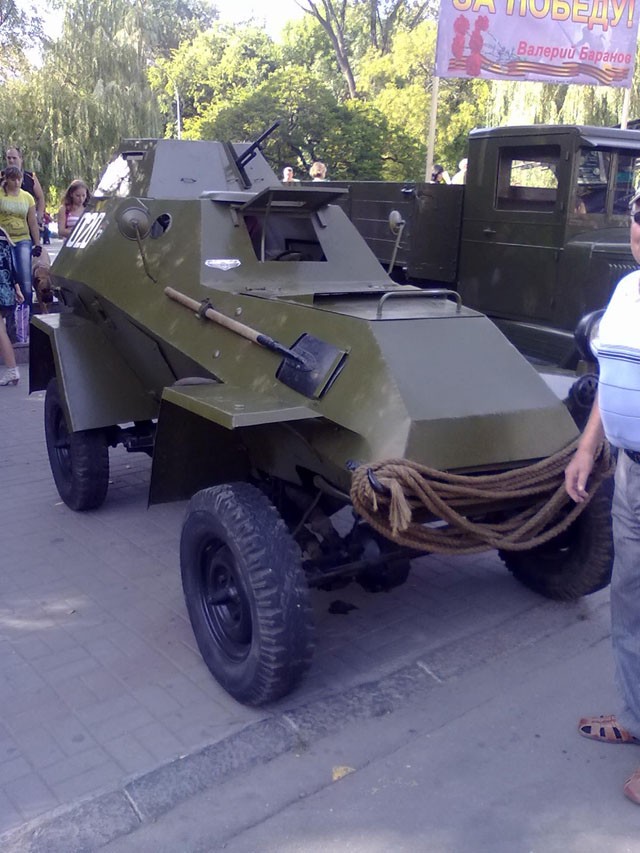 Выставка старой военной техники