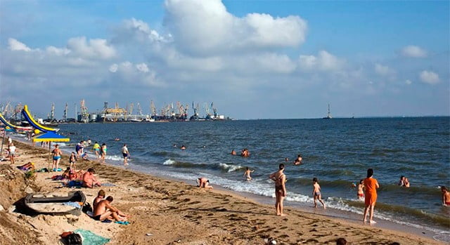 пляж в Бердянске