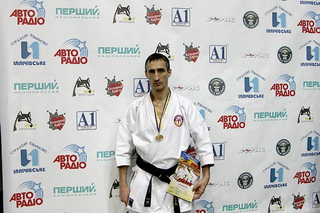 Шурпан Сергей, завоевав золотую медаль.
