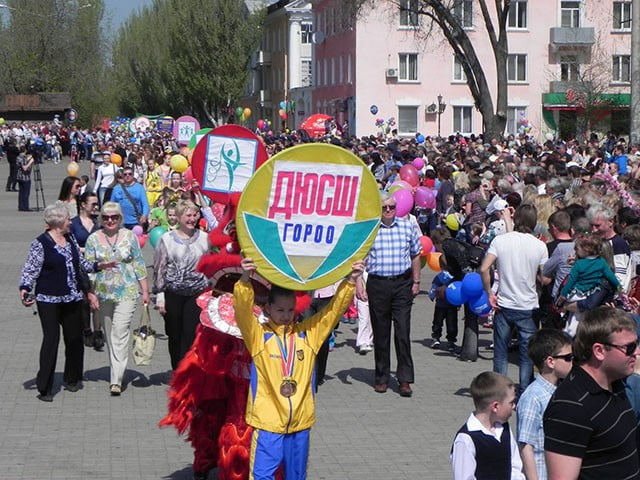 Первое мая в Бердянске парад 2013