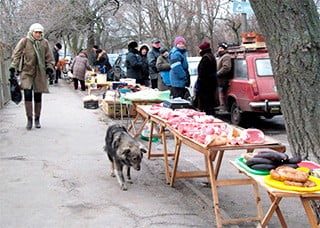 Рынок на тищенко