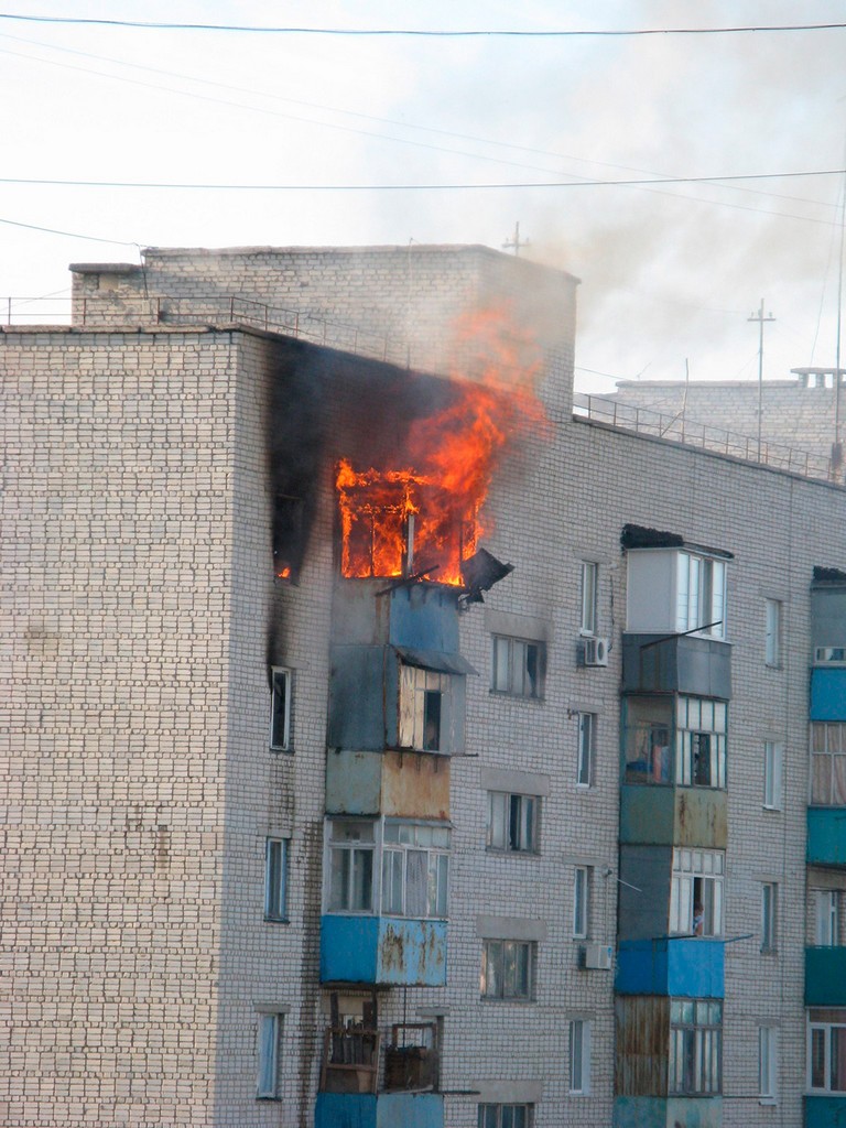 Пожар в Бердянске на Пролетарском 100 