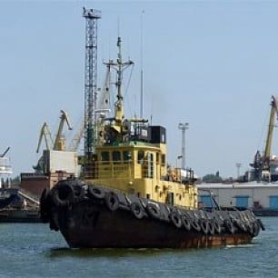 В акватории Азовского моря затонул буксир