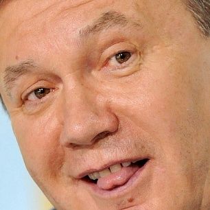 Янукович ушел в запой и пытается командовать администрацией Путина? (ВИДЕО)