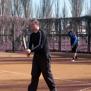 В Бердянске теннисисты открыли новый сезон