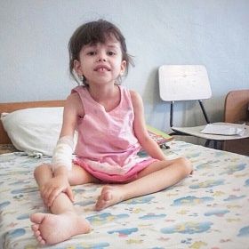 Бердянские врачи спасли 5-летнюю девочку, которую отказались оперировать в Приморске