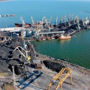 Бердянский порт увеличил перевалку грузов на четверть в октябре