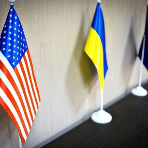 Украина стала второй в списке врагов россиян, значительно уступив Америке
