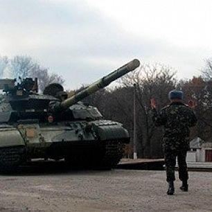 Бердянцы решили поддержать украинских танкистов