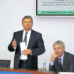 Здоровье секретаря горсовета не выдержало: Владимир Безверхий не вернулся в сессионный зал после перерыва
