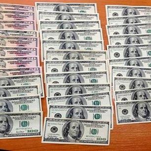 Запорожская милиция задержала интернет-валютчика, изъяли 3 тысячи долларов
