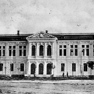 Бердянцы торжественно отметили 120-летие открытия первой городской библиотеки